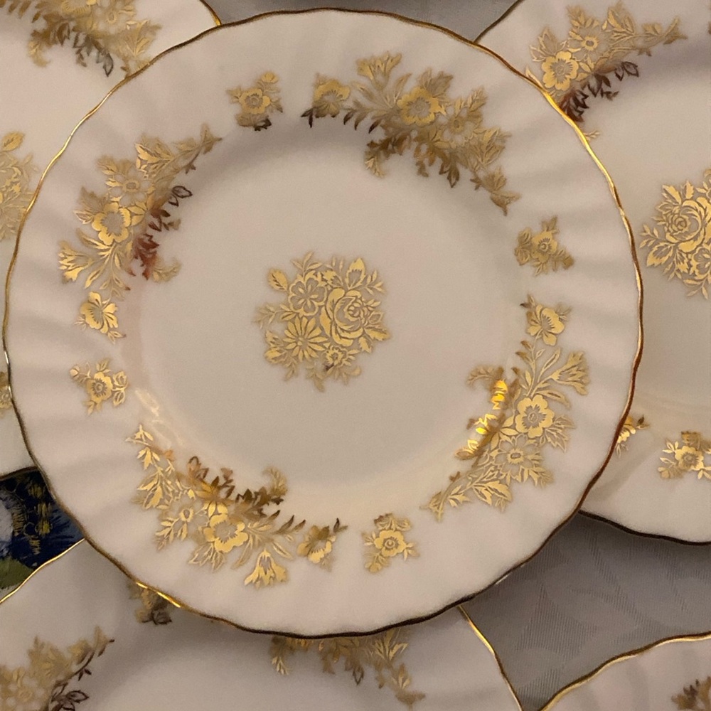 Minton Bone China Porcelain Dessert/Salad Plates Vintage Roses Cream and Gold